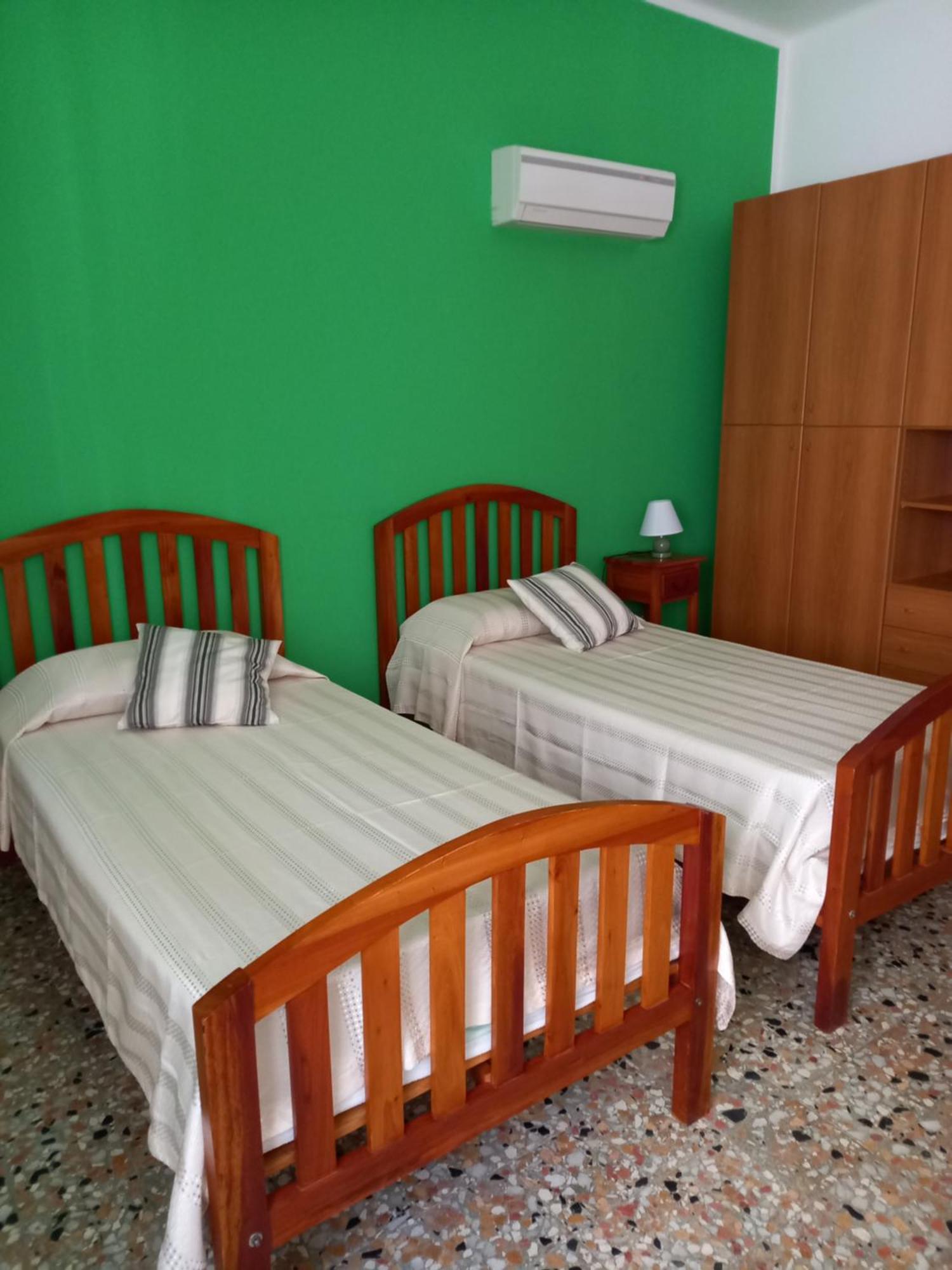 Camere In Affitto Sassari Phòng bức ảnh